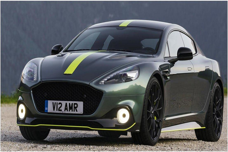 Dựa trên mẫu Rapide, . Aston Martin Rapide AMR là chiếc xe thể thao sang trọng nhất từng ra mắt của Aston Martin. Rapide AMR là một chiếc xe sang nhanh nhẹn hơn và khí động học hơn so với Rapide.