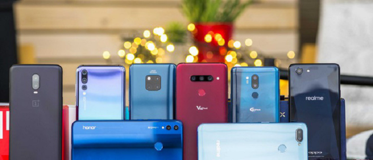 Giam gia Vsmart Live, VinSmart thach thuc dien thoai Trung Quoc