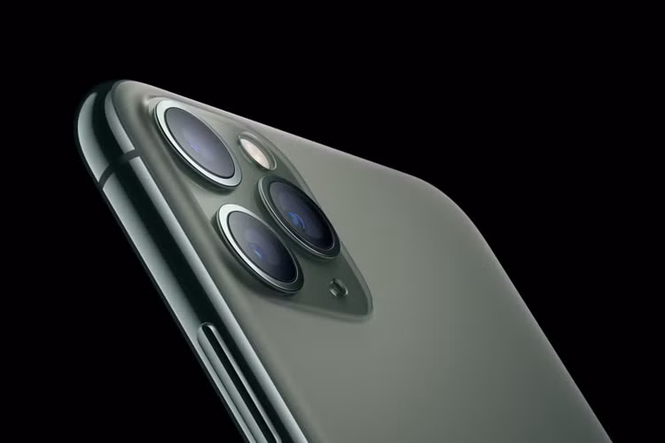Ly do dang sau thiet ke camera ky cuc cua iPhone 11 Pro