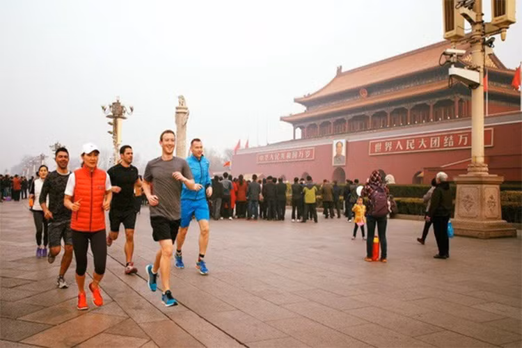 4 bieu hien “them khat” Trung Quoc cua CEO Facebook