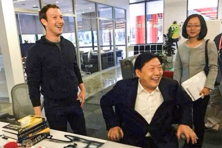 4 bieu hien “them khat” Trung Quoc cua CEO Facebook-Hinh-2