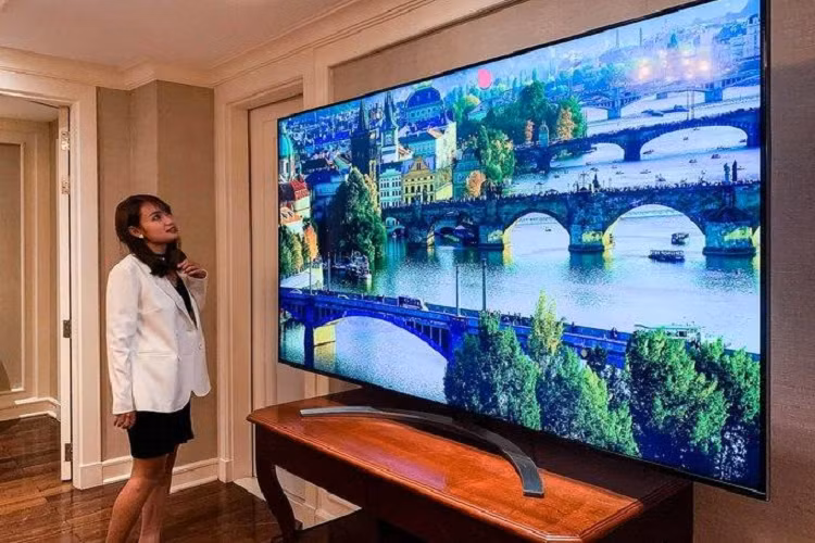 TV 8K, 75 inch cua LG ve Viet Nam gia gan 199 trieu dong