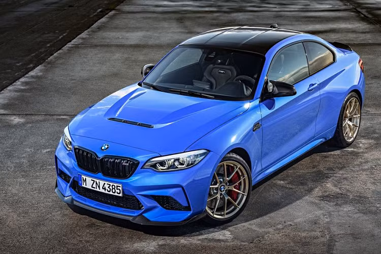 Cụ thể, "trái tim" của mẫu xe hiệu suất cao BMW M2 CS 2020 mới là khối động cơ 6 xy-lanh 3.0L tăng áp kép với công suất đầu ra lên tới 444 mã lực và 550 Nm mô-men xoắn cực đại.