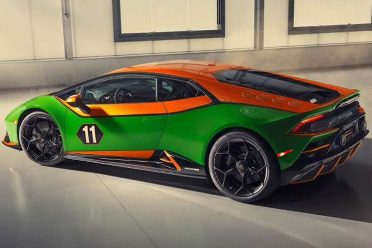Về truyền động, Lamborghini Huracan Evo GT Celebration được trang bị động cơ V10 giống trên xe đua Huracan GT3 Evo, và chỉ dành cho thị trường Mỹ, các đợt giao hàng đầu tiên cũng sẽ bắt đầu vào năm 2020. 