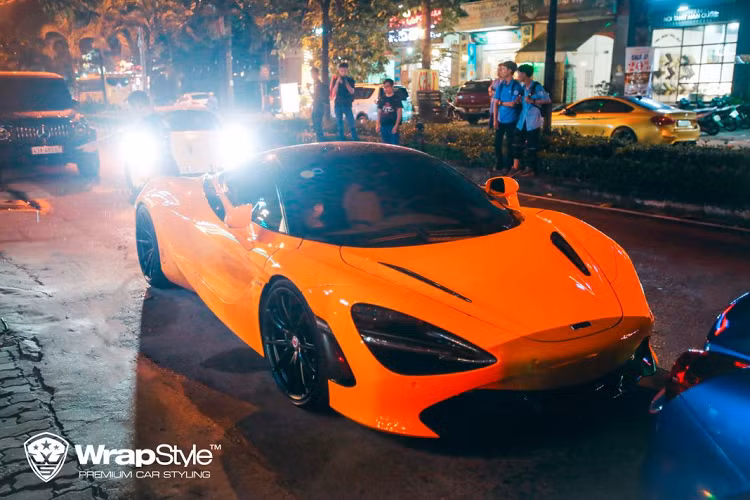 McLaren 720S độ mâm HRE của đại gia siêu xe Cường Đô la.