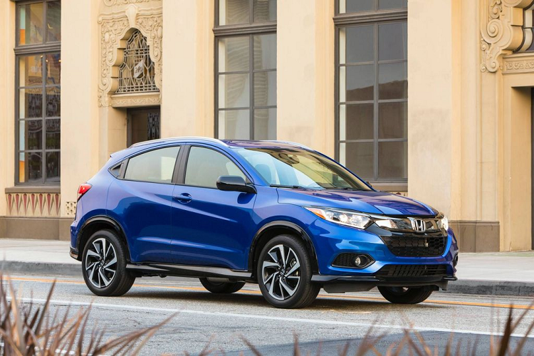 Hãng xe Nhật Bản mới đây đã chính thức chốt giá mẫu crossover cỡ nhỏ Honda HR-V 2020 mới nâng cấp tại thị trường quốc tế. So với phiên bản tiền nhiệm, HR-V mới không sở hữu sự khác biệt đáng kể nào.
