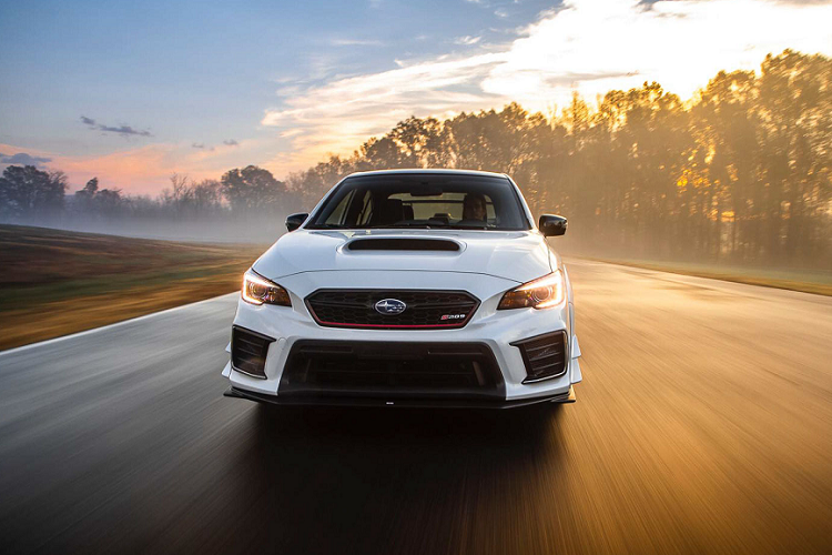 Nội thất S209 khác biệt với phiên bản thường với vô lăng STI thay thế logo Subaru bọc vật liệu một dạng vải sợi tổng hợp siêu nhỏ Ultrasuede (Alcantara) với chỉ khâu bạc. Tên phiên bản ‘’S209’’ trên bảng điều khiển trung tâm ở vị hành khách, bộ ghế ngồi Recaro,... giá xe Subaru STI S209 từ 63.995 USD (tương đương 1,48 tỷ đồng - chưa bao gồm thuế phí).