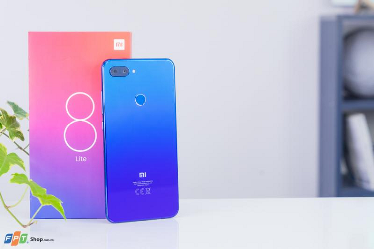 Ra mat Xiaomi Mi 8 Lite chi hon 3 trieu dong-Hinh-4