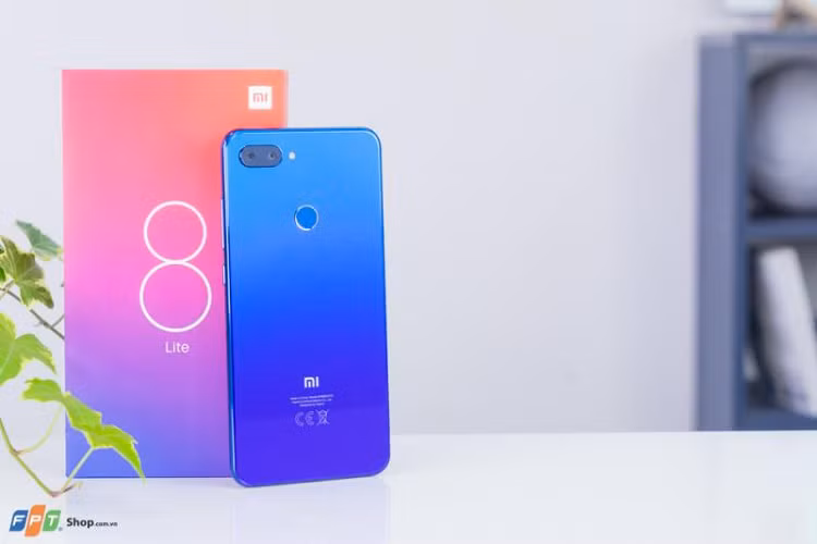 Ra mat Xiaomi Mi 8 Lite chi hon 3 trieu dong-Hinh-4