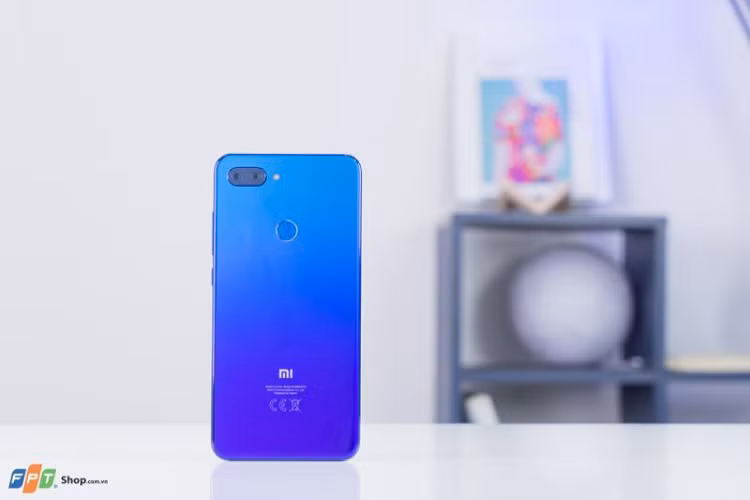 Ra mat Xiaomi Mi 8 Lite chi hon 3 trieu dong-Hinh-3