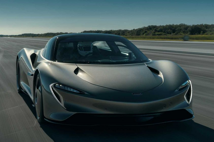 Với chỉ 106 chiếc được sản xuất trên toàn thế giới, giá siêu xe McLaren Speedtail này sẽ khoảng 2.240.000 USD (tương đương khoảng hơn 51,9 tỷ đồng) và hiện đã “cháy hàng".
