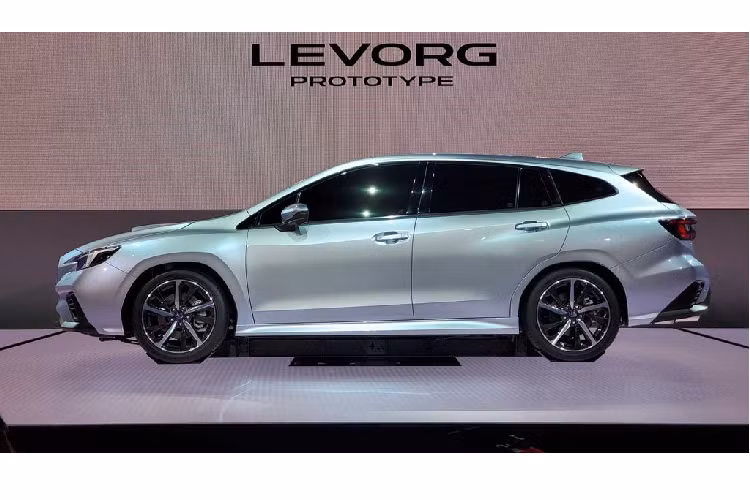 Quay trở lại với nhân vật chính, các fan của Subaru có lẽ sẽ mong chờ một chiếc Levorg Prototype với ngoại thất năng động hơn so với phiên bản từng xuất hiện tại Tokyo Motor Show hồi đầu năm nay.