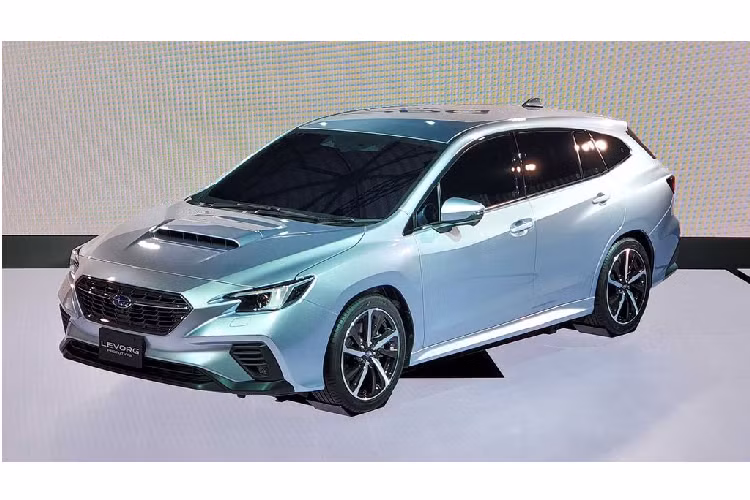 Các khách hàng của hãng xe Nhật Bản đều kỳ vọng vào những điều mới mẻ trên Levorg với logo STI Sport.