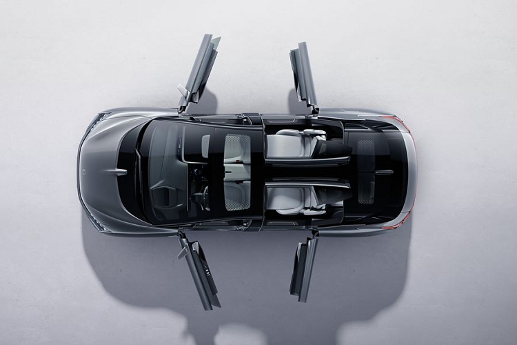 Human Horizons tuyên bố xe HiPhi 1 được trang bị khối pin lithium-ion có công suất 96 kWh, động cơ điện của Bosch cho công suất 268 mã lực. HiPhi 1 có khả năng tăng tốc từ 0-100 km/h chỉ trong 3,9 giây. Human Horizons có được sự hợp tác của Mark Stanton, người Anh 59 tuổi từng làm việc cho cả Ford và Jaguar Land Rover, hiện đang nắm giữ vị trí giám đốc kỹ thuật của công ty này.