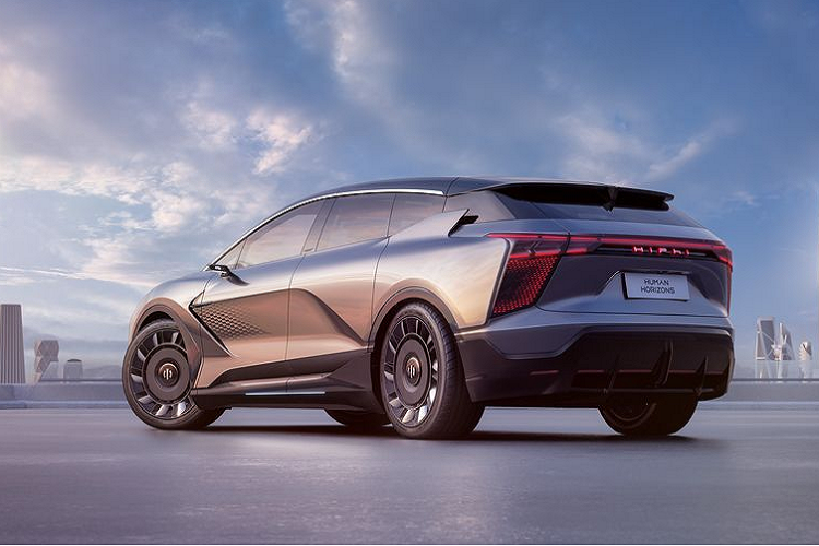 Theo nhà sản xuất xe ôtô điện Trung Quốc, Human Horizons HiPhi 1 có tầm hoạt động tới 400 dặm (khoảng 655 km). Với cách mở cửa có phần kỳ dị và rắc rối, HiPhi 1 khiến cửa Falcon Wing (cửa cánh chim) của Tesla Model X vốn là mẫu cửa rất "hot" trở nên bình thường.