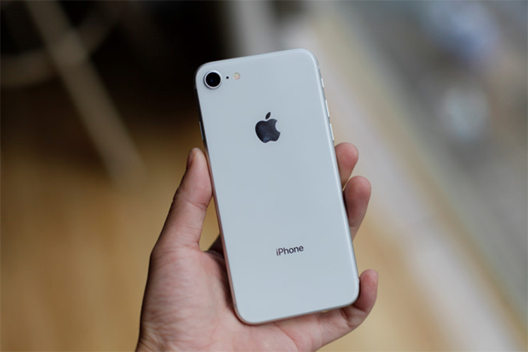 iPhone SE2 ra mat nam 2020, chip giong iPhone 11