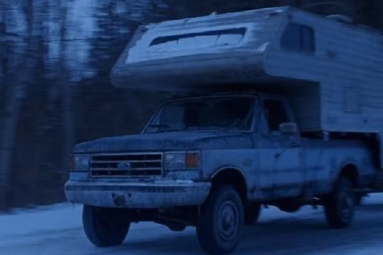 Ford F-250 của Wolverine: Phim "X-Men" (2000) được đánh giá là phim về dị nhân, siêu anh hùng hay nhất của điện ảnh thế giới trước khi kỷ nguyên phim MCU ra đời. 