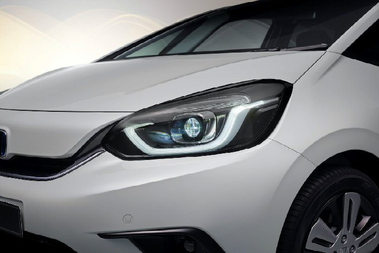 Honda Jazz biến thể Crosstar mới tại châu Âu sẽ có thiết kế tương tự Honda Fit tại thị trường Nhật Bản, xe được thiết kế lưới tản nhiệt phía trước độc đáo, tổng thể năng động trẻ trung, bên cạnh các tính năng và thiết kế nội thất tương tự như phiên bản tiêu chuẩn.