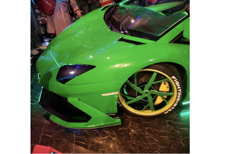 Đây là một chiếc xe tâm huyết của Morohoshi khi ông đã quyết định nâng cấp cho chiếc xe bằng bộ bodykit tự chế tạo đầy góc cạnh mà không bất cứ chiếc Aventador nào trên thế giới sở hữu. Bộ bodykit khá góc cạnh và có ý kiến cho rằng, bộ bodykit gợi liên tưởng đến phong cách Gundam nổi tiếng của Nhật.