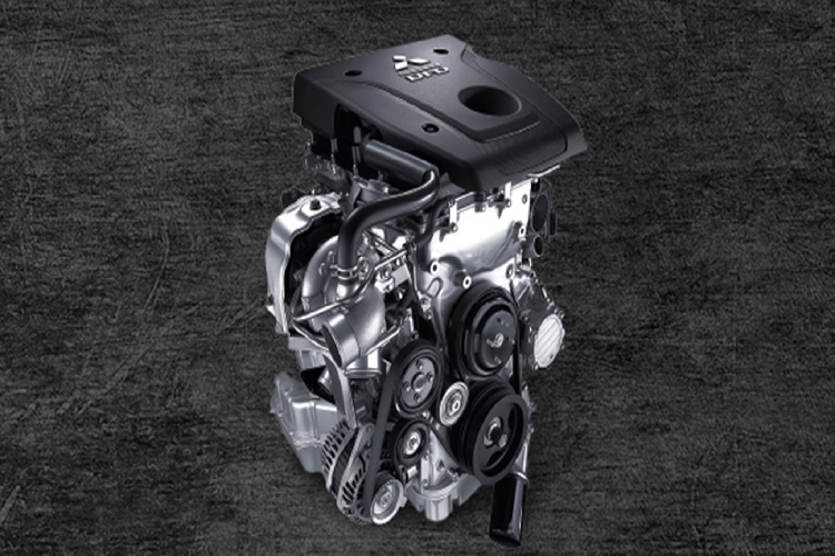 Là phiên bản hàng đầu, những trang bị an toàn cao cấp được trang bị tiêu chuẩn trên Triton Athlete mới bao gồm: Giảm thiểu va chạm phía trước (FCM), cảnh báo phương tiện cắt ngang khi lùi xe (RCTA), cảnh báo điểm mù (BSM), hỗ trợ thay đổi làn đường (LCA), hệ thống chống tăng tốc ngoài ý muốn (UMS),…