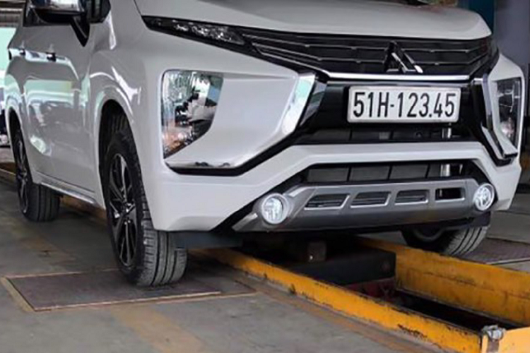 Nếu bán được cho chủ nhân mới, người bán có thể bỏ túi khoảng 1 tỷ đồng từ chiếc Mitsubishi Xpander đặt biệt này. Với số đông, chiếc Xpander đặc biệt này quả thực sở hữu một mức giá trên trời, nhưng đối với các "đại gia" thích sưu tầm xe biển số đẹp thì đây là một lựa chọn.