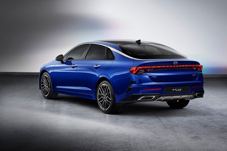 Đầu tiên, các mẫu xe Kia K5 2021 mới sẽ được trang bị động cơ xăng Smartstream. Tại Bắc Mỹ và Hàn Quốc, chiếc sedan này xuất hiện với khối máy 1.6 lít 4 xy lanh Turbo sinh công 178 mã lực và 265 Nm mô-men xoắn.