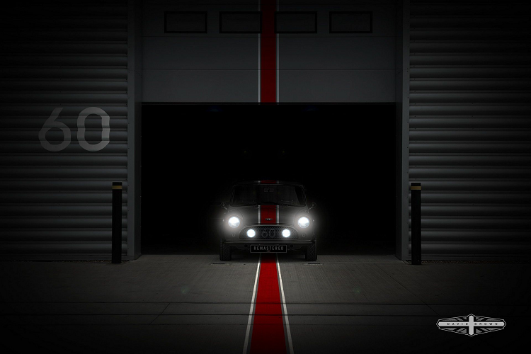 Hệ thống nạp khí và xả cũng được điều chỉnh để tăng cường hiệu suất. Xe chỉ có duy nhất một lựa chọn hộp số sàn 5 cấp.