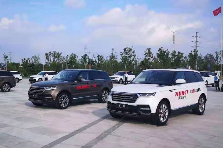 Hunkt Canticie có các kích thước D x R x C lần lượt là (4.985, 1.995, 1.819)mm và trục cơ sở dài 2.997mm. Những con số này rất gần với Range Rover (D x R x C 4.999/2.073/1.835mm, trục cơ sở 2.992mm. Chiếc xe được trang bị động cơ xăng 2.0l tăng áp cho công suất 197 hoặc 217 mã lực tuỳ vào phiên bản, dẫn động tới cầu sau thông qua hộp số tự động 8 cấp. Vào quý 4 năm nay Hunkt sẽ chính thức bán ra Canticie tại thị trường Trung Quốc với giá chưa được công bố.