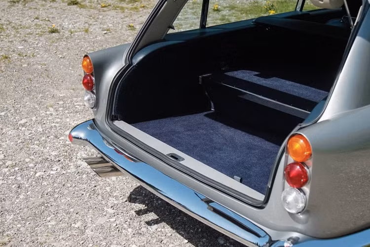 Chủ sở hữu thứ ba và hiện tại đã mua chiếc xe vào năm 2009 và giao phó một cuộc đại tu chi tiết hơn nữa cho chuyên gia R.S. Williams. Động cơ được nâng cấp lên 4,7 lít và được trang bị bộ chế hòa khí SU HD8 ba phù hợp, hệ thống treo được trang bị lò xo của R.S Williams và giảm xóc, cũng như bánh xe được trang bị mâm 15 inch tương tự thời ban đầu. Cuối cùng, chiếc xe lại được sơn màu Silver Birch và nó sẽ được đấu giá từ thiện vào thời gian sắp tới.