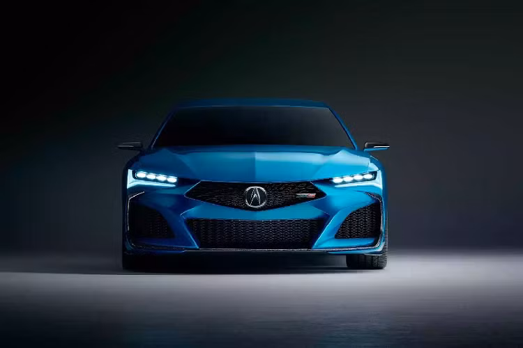 Cụm đèn pha LED sắc sảo và dữ dằn với dải LED chạy ban ngày/ báo rẽ ở mí dưới. Xe có nắp ca pô dài, dập mạnh và dáng chồm ra sau rất thể thao cũng như đậm tính khí động học.