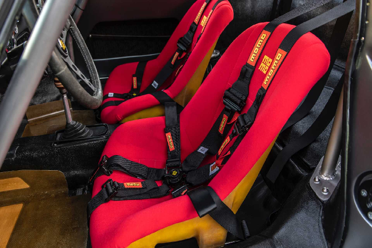 Thiết kế ghế lái thể thao của xe Porsche 356 RSR 1960 Emory Motorsports