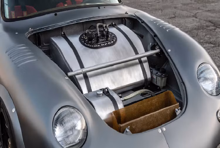 Cốp trước xe Porsche 356 RSR 1960 Emory Motorsports