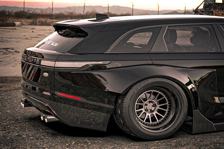 Sẽ có ý kiến cho rằng Brad Builds đang phá hỏng một chiếc SUV sang trọng và thể thao tuy nhiên trang bị này nên được nhìn nhận theo hướng tích cực, như một lựa chọn “đổi gió” tương tự mẫu Porsche 911 Widebody vậy!