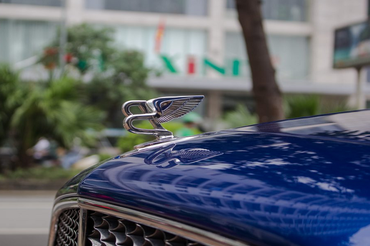 Bentley Mulsanne Speed còn được trang bị chế độ lái thể thao, giúp tăng cảm giác lái cho người điều khiển.