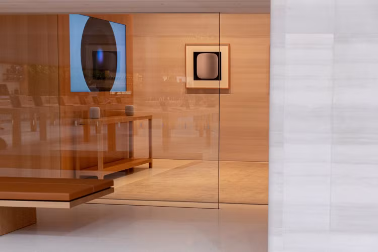 Apple Fifth Avenue là Store đầu tiên trên thế giới có hai Boardrooms dành cho các sự kiện riêng và gặp gỡ những nhà sáng tạo nội dung. 