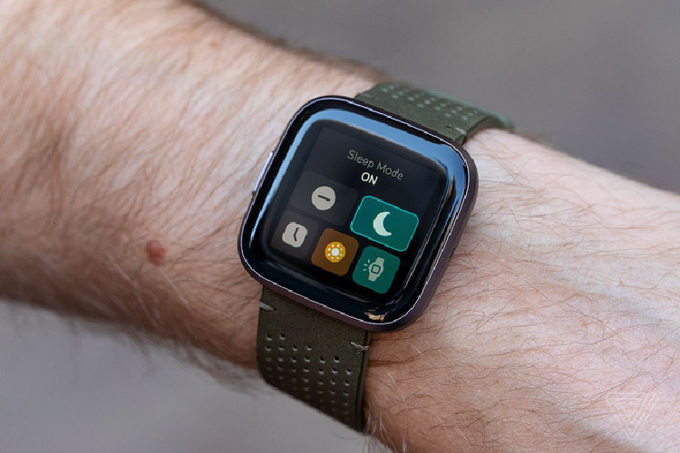 Google da mua Fitbit khien cho Apple lo lang-Hinh-3