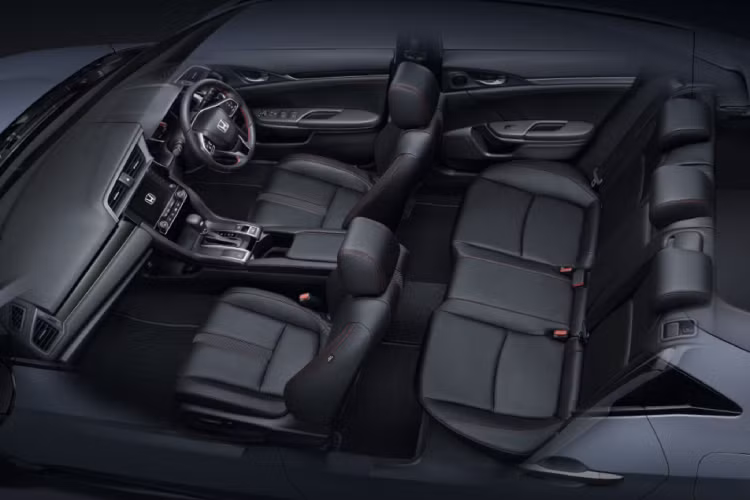 Nếu không thích màu Xám, khách hàng còn 05 lựa chọn màu sơn khác như: Đỏ (Rallye Red), Trắng (Platinum White Pearl), Xám Ghi (Modern Steel Metal) và Đen (Crystal Black Pearl), bên cạnh đó Honda cũng đưa ra lựa chọn gói phụ kiện nâng cấp ngoại thất Modulo.