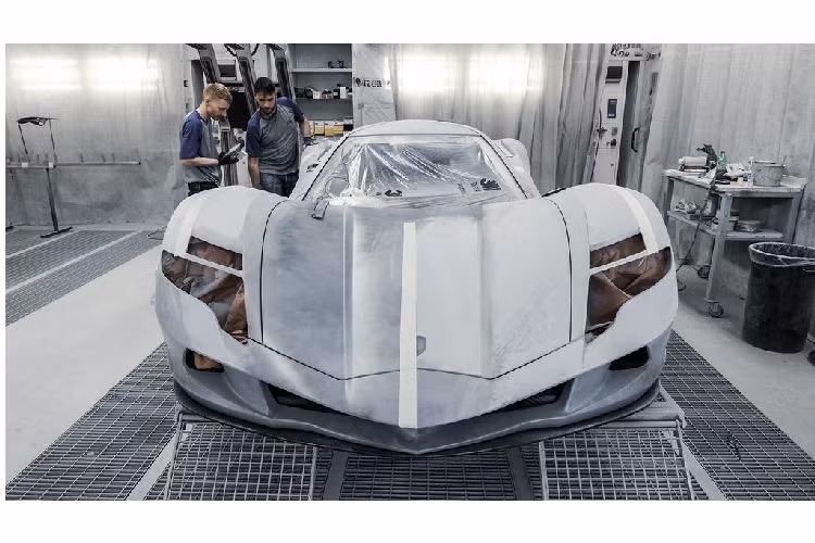 “Chúng tôi rất tự hào trở thành công ty đầu tiên mang tới ý tưởng về 1 chiếc siêu xe hoàn toàn chạy điện từ năm 2017 và đặc biệt hơn là hiện thực hóa ý tưởng đó, giao tới tận tay khách hàng vào khoảng Qúy II năm 2020.” Phát biểu từ CEO công ty - Masanori Yoshida.