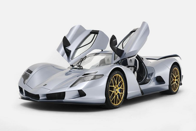 Cuối năm ngoái, phiên bản thử nghiệm của mẫu siêu xe Aspark Owl đã làm nên kì tích khi tăng tốc từ 0 lên 96 km/h chỉ trong 1.9 giây – một con số rất phi thường. Vừa qua, phiên bản hoàn tất của mẫu xe mới được ra mắt tại Dubai, mang khối sức mạnh 1,984 mã lực, gần 2,000 Nm mô-men xoắn và khả năng tăng tốc lên 96 km/h từ vạch xuất phát chỉ trong 1.69 giây trước khi đạt tốc độ tối đa 400 km/h.