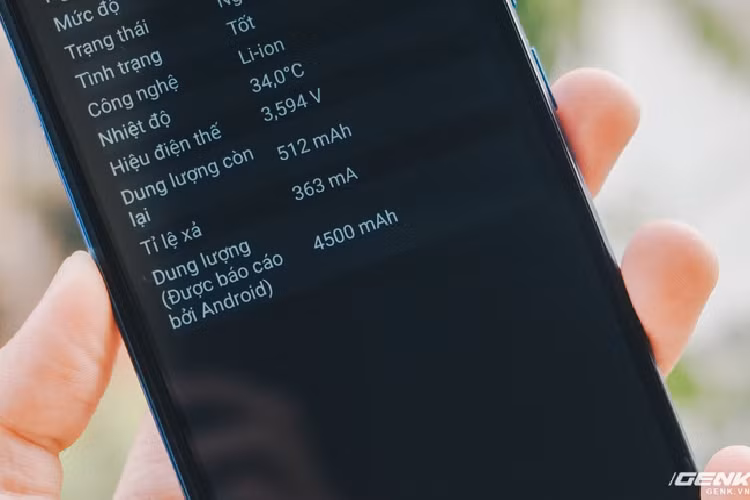 Điểm nhấn đặc biệt của Joy 2+ là viên pin dung lượng 4500mAh rất lớn. Khi kết hợp với cấu hình không quá mạnh và màn hình HD+, Joy 2 Plus hứa hẹn sẽ mang lại thời lượng pin rất tốt. 