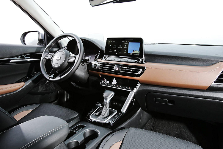 Hãng xe Kia đã bắt đầu nhận đơn đặt hàng từ ngày 26/6, đến ngày 18/7 đã có 5.100 xe đặt trước ở Hàn Quốc và 6.046 xe đặt trước ở Ấn Độ. Cũng theo hàng xe Hàn Quốc, Kia Seltos 2019 mới tại thị trường quê nhà được trang bị cả hai loại động cơ dầu và xăng.