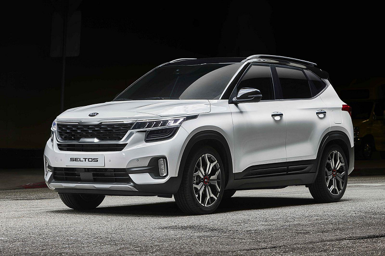 Kia Seltos 2019 tại Hàn Quốc cung cấp 2 tùy chọn động cơ xăng 1.6 lít tăng áp và dầu 1.6 lít tăng áp. Trong đó động cơ xăng cho công suất 177 mã lực và mô men xoắn cực đại 265 Nm. Bản động cơ dầu có công suất 136 mã lực và mô men xoắn 320 Nm. Hộp số tự động ly hợp kép 7 cấp DCT là trang bị tiêu chuẩn, hệ dẫn động AWD là tùy chọn.