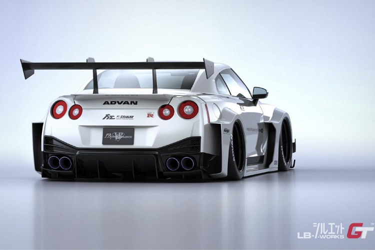 Bên cạnh gói độ LB-Silhouette Works GT 35GT-RR cho Nissan GT-R 2020 mới, dòng sản phẩm này còn có hai bản độ khác dành cho Lamborghini Huracan và Ferrari 458 Italia. Chiếc Nissan GT-R đầu tiên với gói độ này sẽ được trưng bày lần đầu tại Tokyo Auto Salon 2020 diễn ra tới đây.