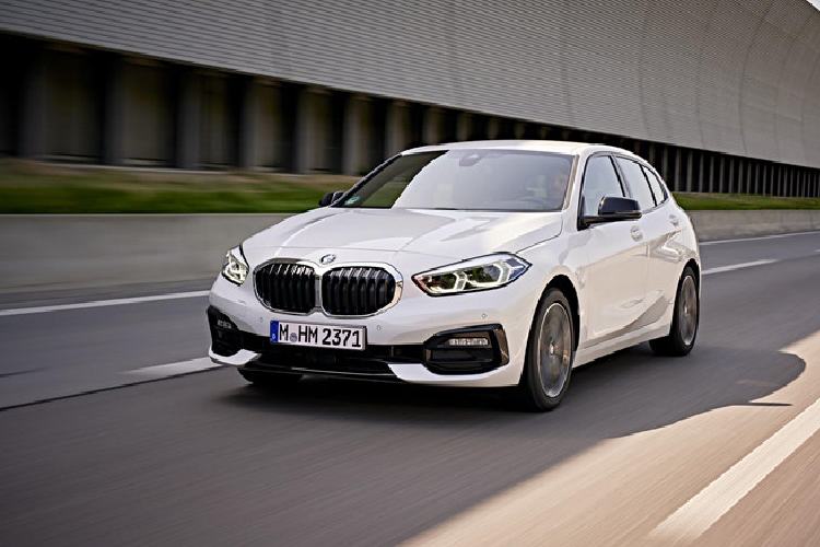 Hiện tại, hãng xe sang Đức chưa công bố giá bán BMW 1-Series 2020. Dự kiến, xe sẽ chính thức "lên kệ" từ quý III năm nay tại châu Âu.