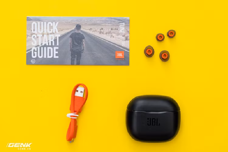 Tren tay tai nghe true-wireless JBL Tune 120 moi-Hinh-4