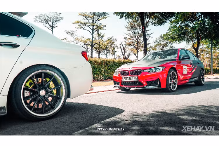 Một đặc điểm chung của cả ba mẫu xe kể trên là đều mang trong mình "bộ vó" độ hàng khủng với kích thước mâm dao động trong khoảng 19 - 20 inch, đi kèm còn là ốp phanh hiệu suất cao Brembo.