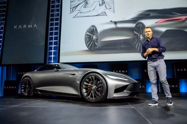 “Những nét thiết kế táo bạo và các chi tiết trên SC2 đã để lại những dấu ấn đậm nét từ hãng Karma, một sự kết hợp độc đáo giữa công nghệ - hiệu năng – sự cao cấp,” Thurner cho biết thêm. “Chúng tôi đã tự nỗ lực và đặt mục tiêu thiết kế ra một concept siêu xe sẵn sàng “xuống đường”, sử dụng như thành phần chế tạo vốn có của Karma. Giờ đây, thông qua nền tảng mở của Karma, công nghệ trên SC2 có khả năng tích hợp vào bất cứ chiếc xe tương lai nào.”