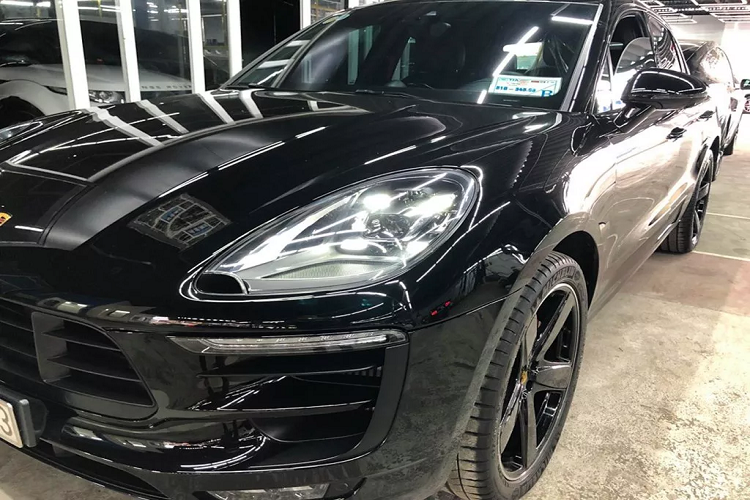 Ở nguyên bản, Porsche Macan GTS 2016 sử dụng động cơ xăng V6 dung tích 3.0L tăng áp kép (twin-turbo) cho công suất tối đa 360 mã lực và mô-men xoắn cực đại 500Nm.