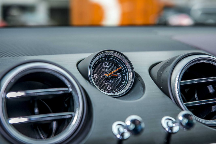 Quá trình thiết kế, chọn cấu hình của các dòng xe Bentley là một hành trình thú vị. Kết quả có được sẽ không đơn thuần là một chiếc xe được cá nhân hoá có một không hai mà chính là một món quà cho sự sáng tạo cá nhân để chủ nhân có thể tự hào và tận hưởng khi trải nghiệm.