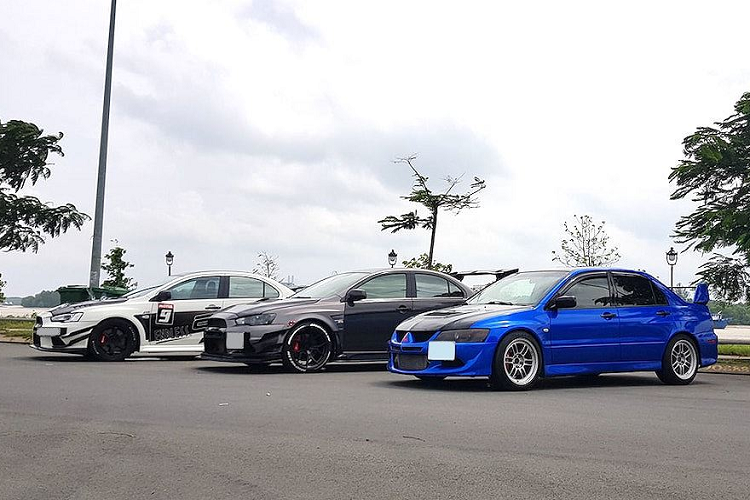 Hiện đã chú tâm hoàn toàn vào các dòng SUV và crossover, tuy nhiên trong lịch sử Mitsubishi đã từng tạo ra không ít mẫu xe thể thao nổi tiếng, được đánh giá cao. Trong đó cái tên vĩ đại nhất đó là mẫu xe Mitsubishi Lancer Evolution - phiên bản hiệu năng cao của chiếc sedan hạng C Lancer. 